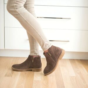 ITALEAU Foliana Waterproof Suede Boots Nut Brown Size EU/38 US/7.5 NIB Sold Out